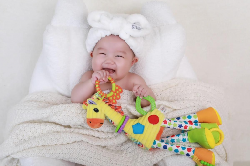 临夏1岁宝宝流鼻涕打喷嚏 临夏1岁宝宝流鼻涕打喷嚏